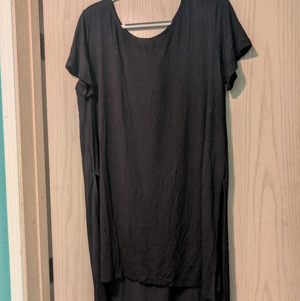 Agnes & Dora Classic Black Top